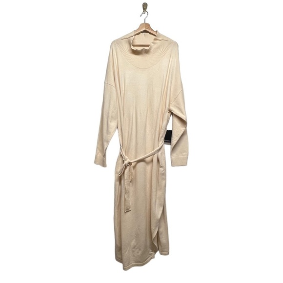 Eloquii Cream Maxi Dress - Picture 3 of 11